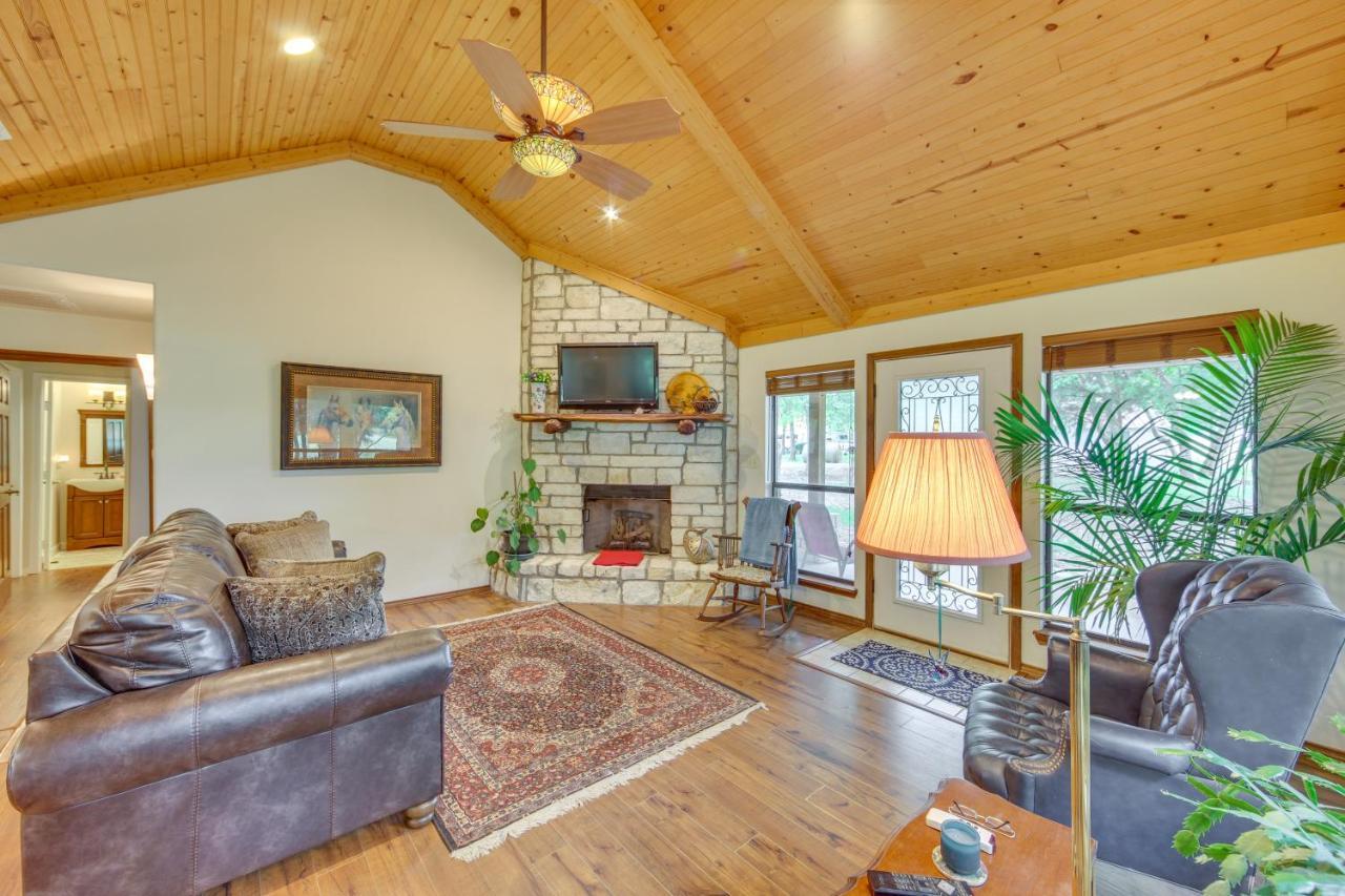 Dog-Friendly Wills Point Home With Grill On 10 Acres カントン エクステリア 写真