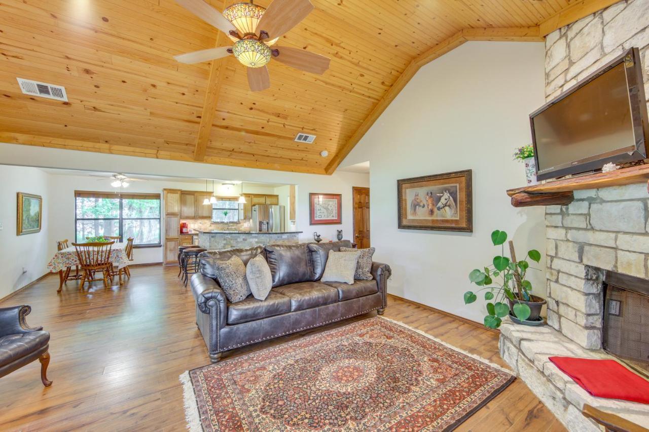 Dog-Friendly Wills Point Home With Grill On 10 Acres カントン エクステリア 写真
